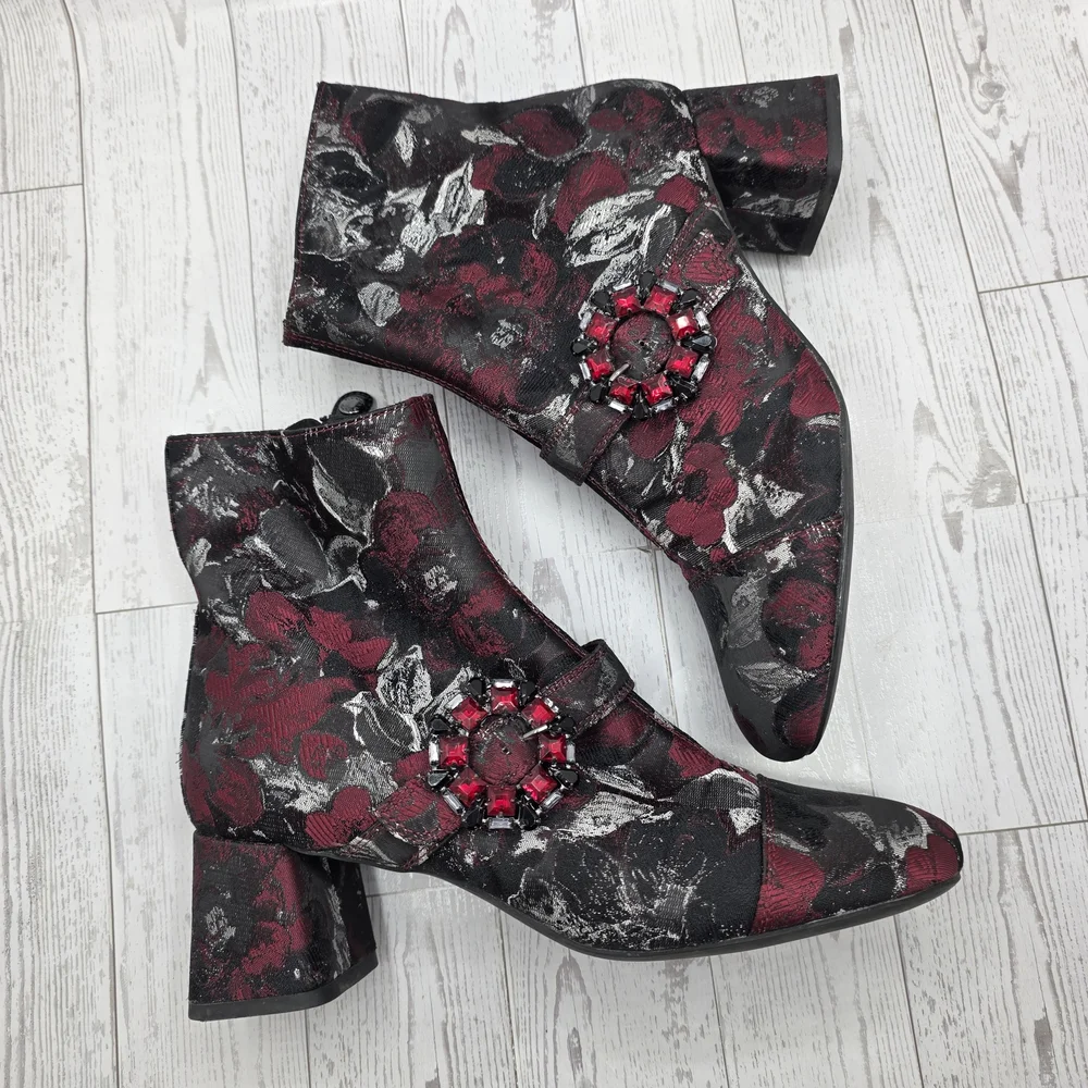 Geox Red and Black Floral Ankle Boots - Respira Technology 37.5/US7/7.5‎